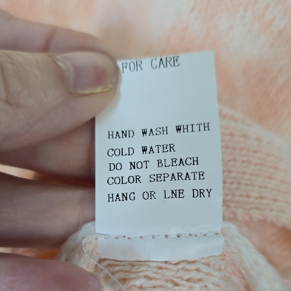 Pink V-Neck Sweater with Ribbed Texture - Picture 5 of 5
